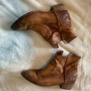 Frye Short Booties